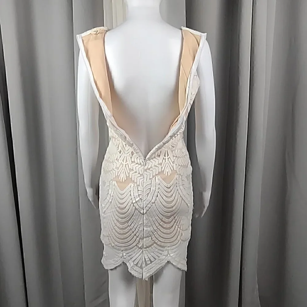 Tea & Cup Cream Bodycon Fitted & Lined Cotton Mini Dress. Size Small - Picture 6 of 13
